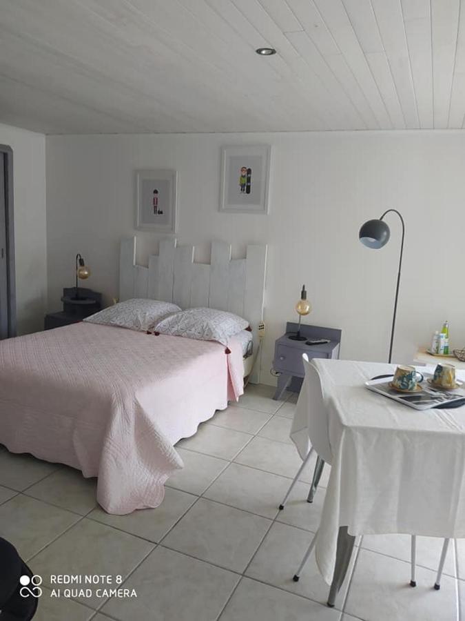 A Tous Vents Hotel La Roche-Chalais Екстериор снимка